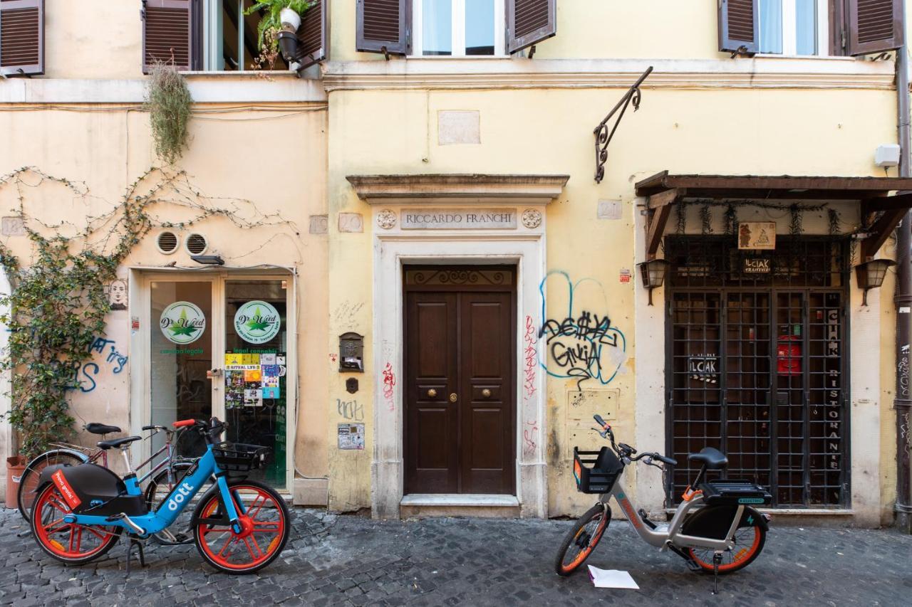 Iflat Magic Apartment In The Heart Of Trastevere ローマ エクステリア 写真